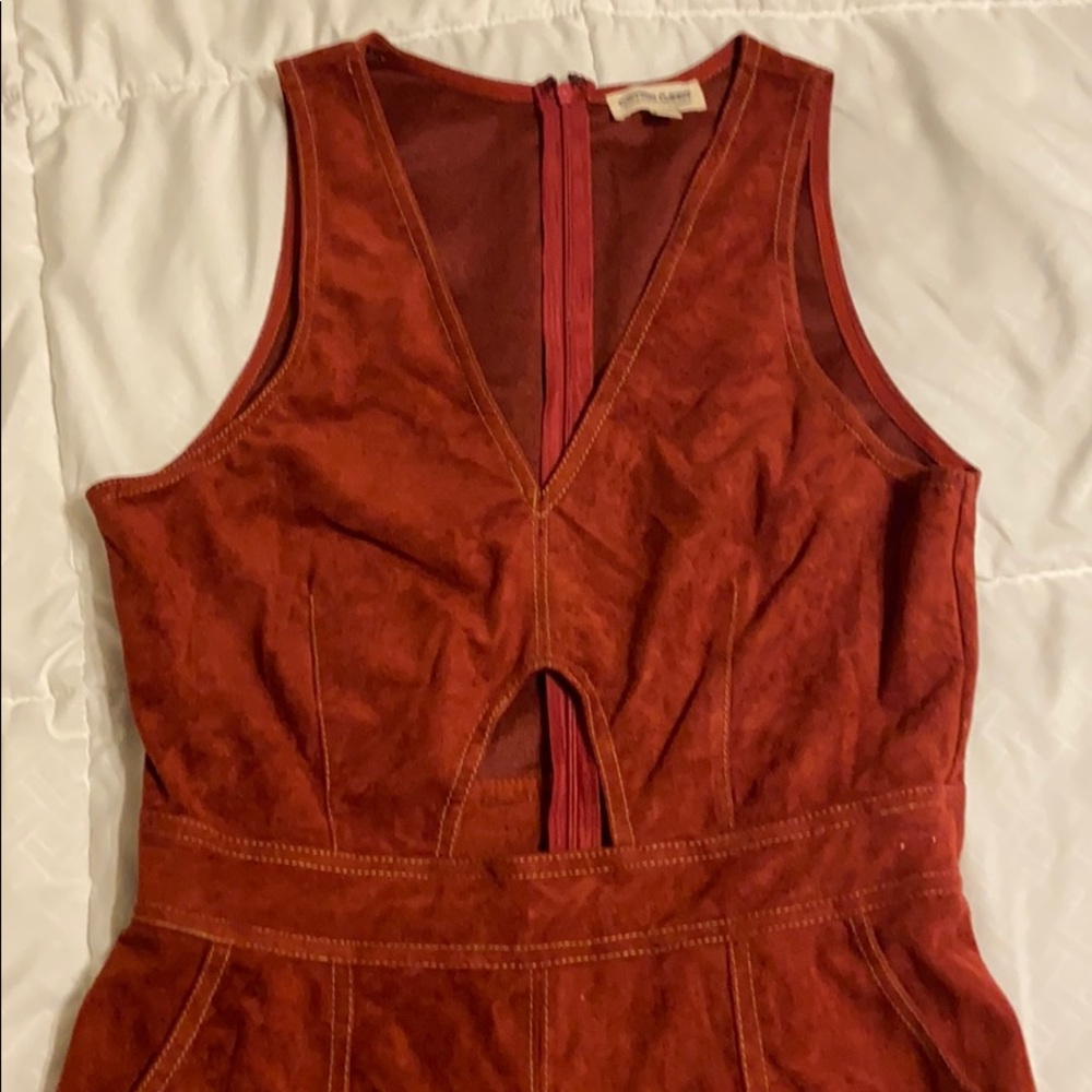 Dress - Picture 2 of 3